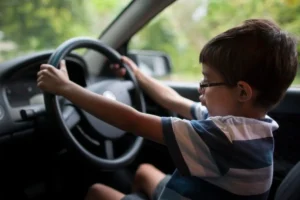 مجازات رانندگی بدون گواهینامه